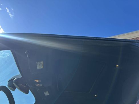 Used 2016 Dodge Challenger R/T image 29