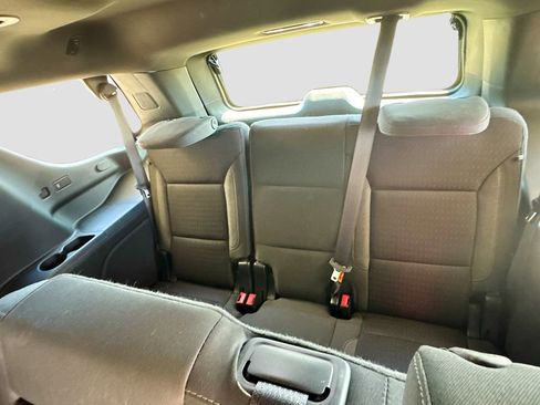 Used 2023 Chevrolet Tahoe LS image 18