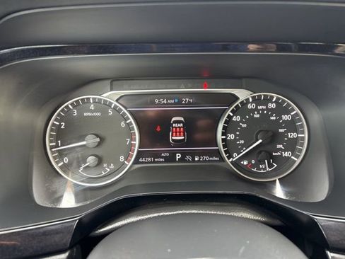 Certified 2024 Nissan Pathfinder SV image 36