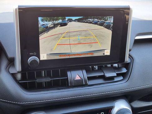 Used 2024 Toyota RAV4 XLE w/ Convenience Package FWD image 7
