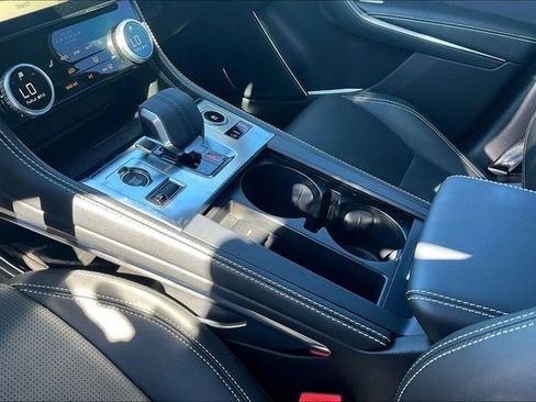 Used 2024 Jaguar F-PACE R-Dynamic S image 17