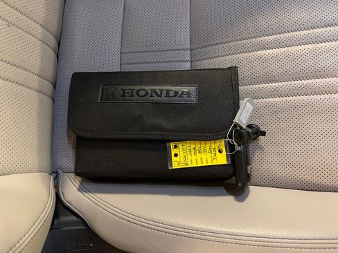 Used 2023 Honda HR-V EX-L image 28