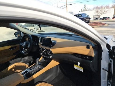 New 2025 Nissan Sentra SV w/ SV Premium Package image 11