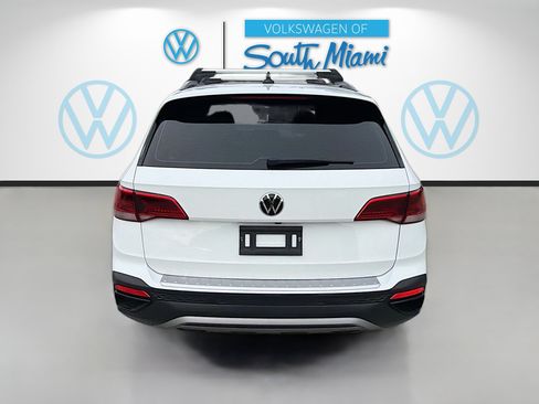 Certified 2022 Volkswagen Taos S FWD image 6