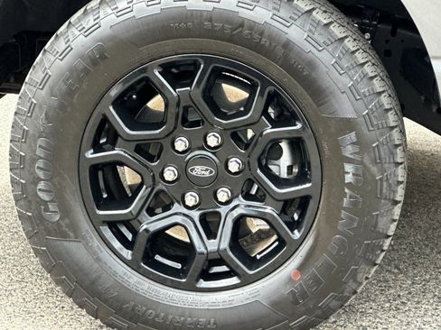 Used 2025 Ford F150 STX AWD/4WD image 37
