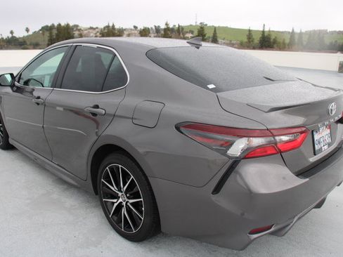 Certified 2024 Toyota Camry SE image 5