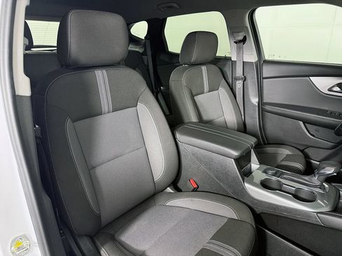 Used 2025 Chevrolet Blazer LT AWD/4WD image 24