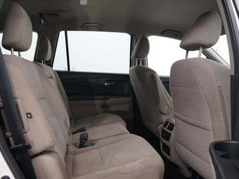 Used 2016 Honda Pilot LX image 12