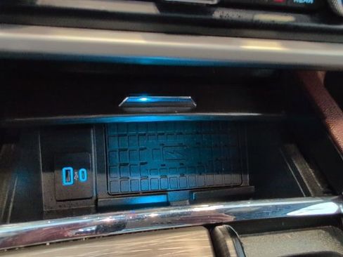 Certified 2024 Ford Expedition Limited image 25