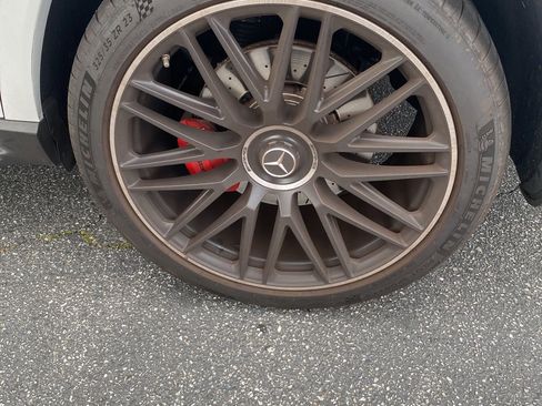 Used 2025 Mercedes-Benz GLS 63 AMG 4MATIC image 5