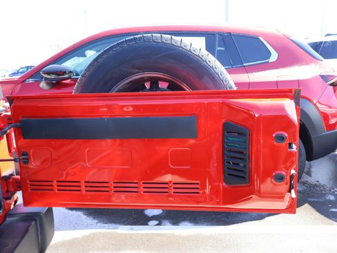 Used 2017 Jeep Wrangler Unlimited Sport image 17