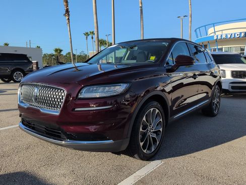 Certified 2021 Lincoln Nautilus Reserve AWD/4WD image 8