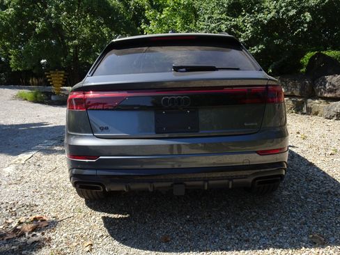 Used 2025 Audi Q8 Premium Plus w/ Premium Plus Package AWD/4WD image 4