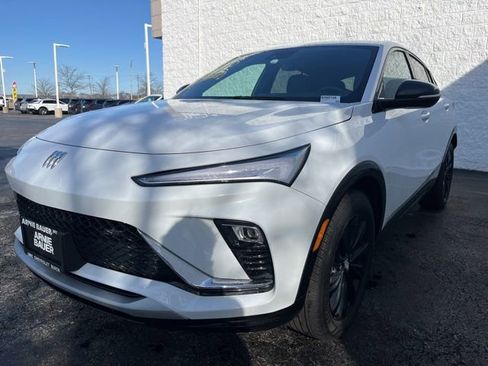 Used 2024 Buick Envista Sport Touring w/ Convenience I Package image 3