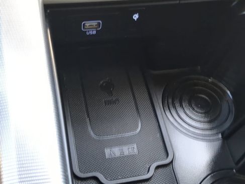 Used 2024 Hyundai Palisade Calligraphy FWD image 25