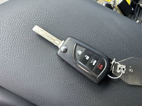 Used 2024 Toyota Camry SE FWD image 25