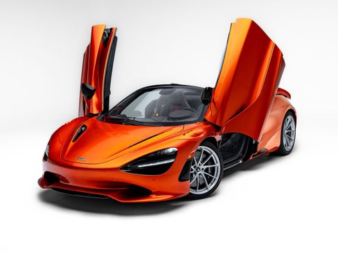Used 2024 McLaren 750S Spider RWD image 29