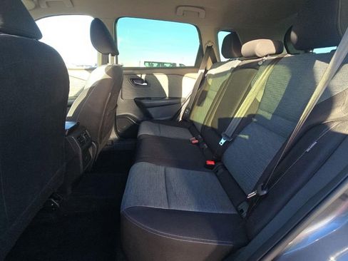 Used 2023 Nissan Rogue SV image 35