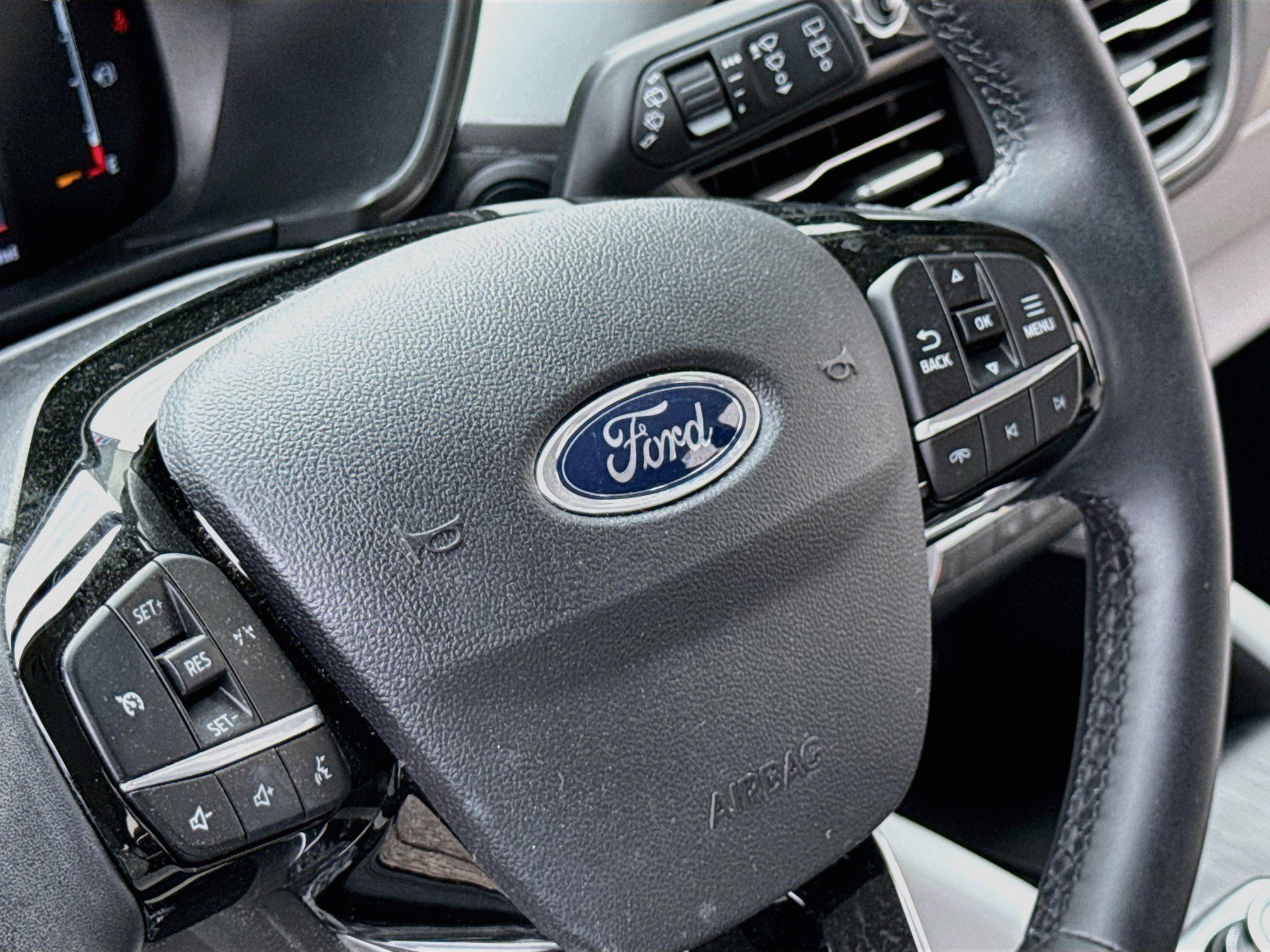 Certified 2024 Ford Escape Active AWD/4WD image 11