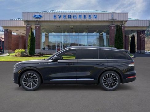New 2026 Lincoln Aviator Reserve w/ Luxury Package image 3