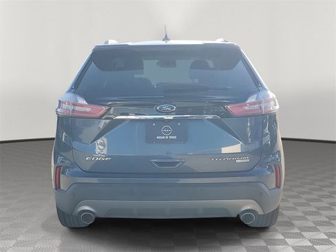 Used 2019 Ford Edge Titanium image 5
