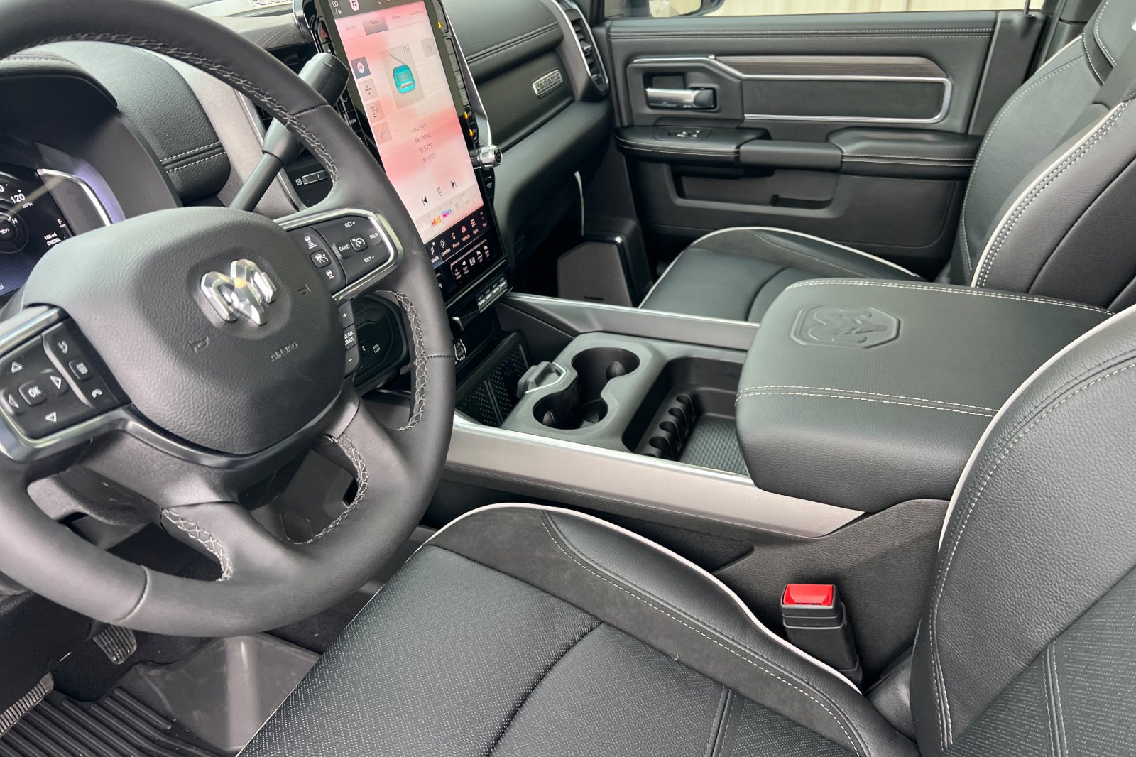 New 2026 RAM 3500 Laramie AWD/4WD image 11