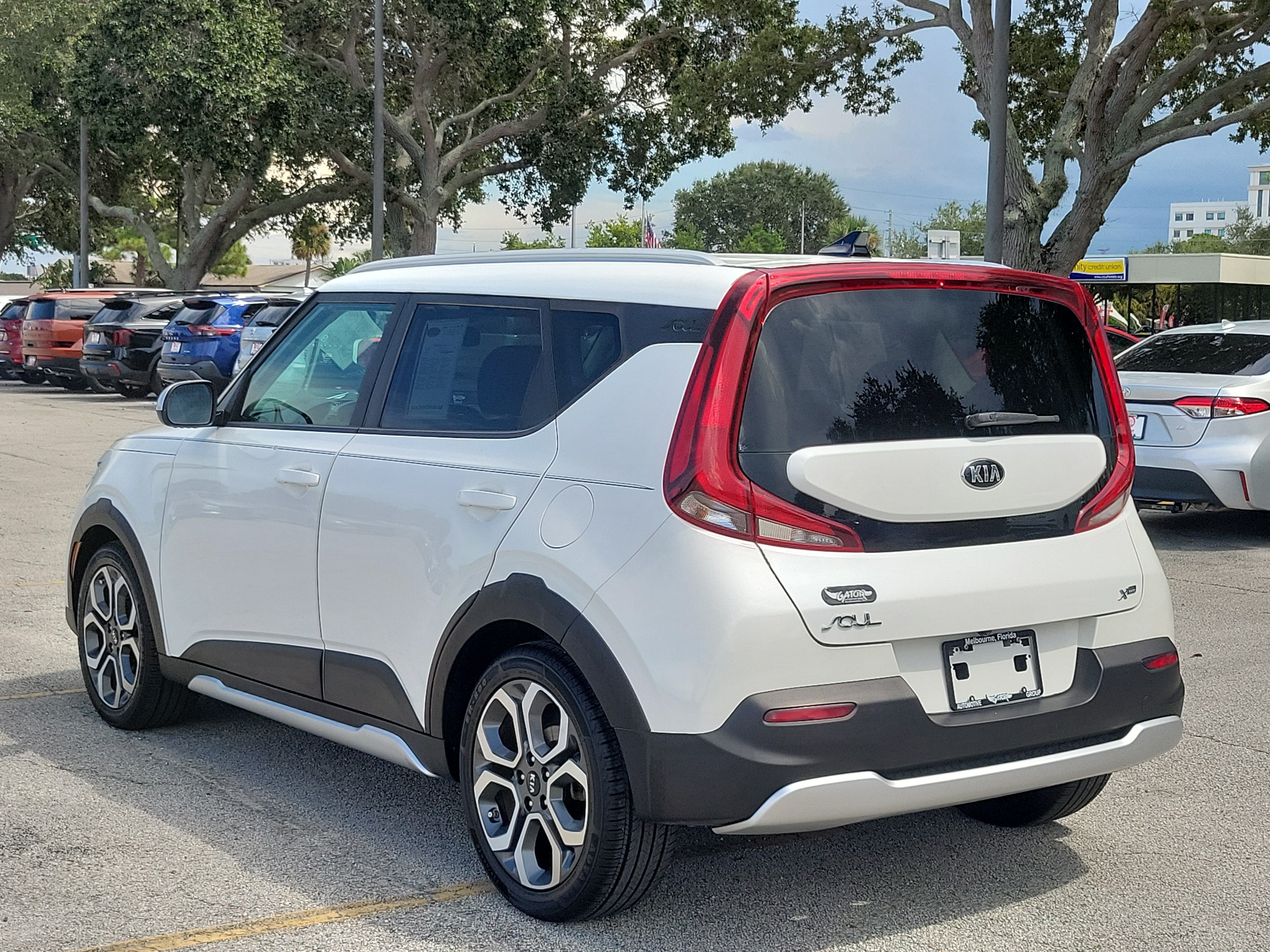 Used 2020 Kia Soul X-Line FWD image 3