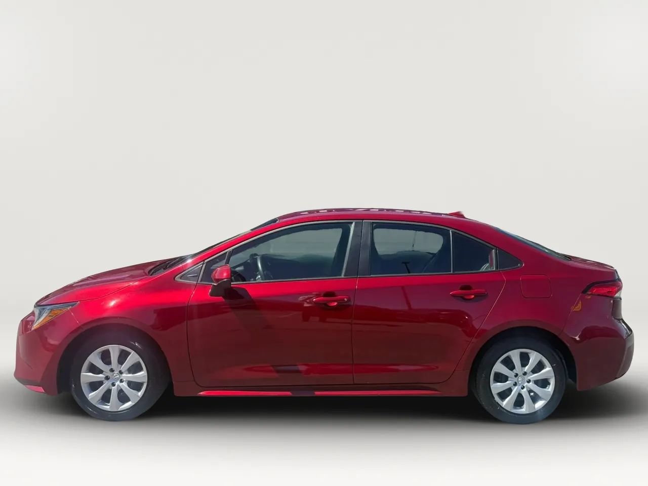 Used 2025 Toyota Corolla LE FWD image 6