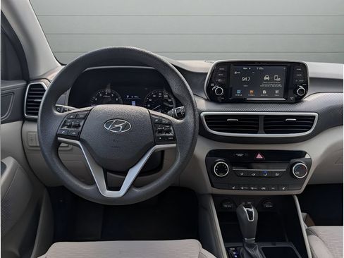 Used 2020 Hyundai Tucson Value FWD image 22