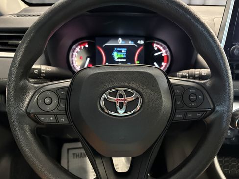 Certified 2025 Toyota RAV4 XLE AWD/4WD image 24