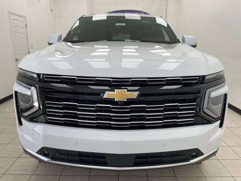 New 2026 Chevrolet Suburban High Country AWD/4WD image 18