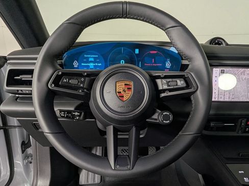 New 2026 Porsche Macan Electric RWD image 38