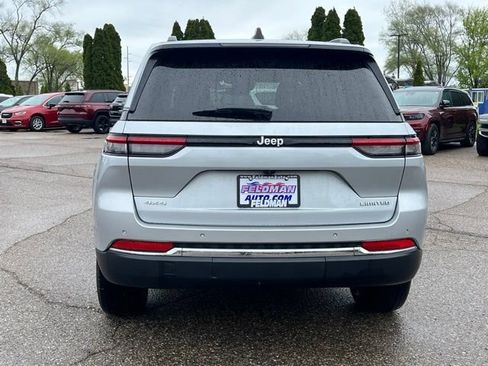 Used 2024 Jeep Grand Cherokee Limited AWD/4WD image 4