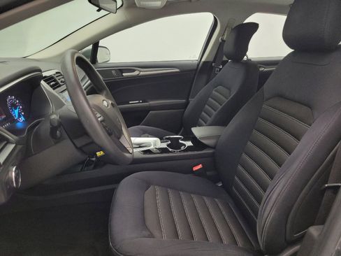 Used 2014 Ford Fusion SE FWD image 17