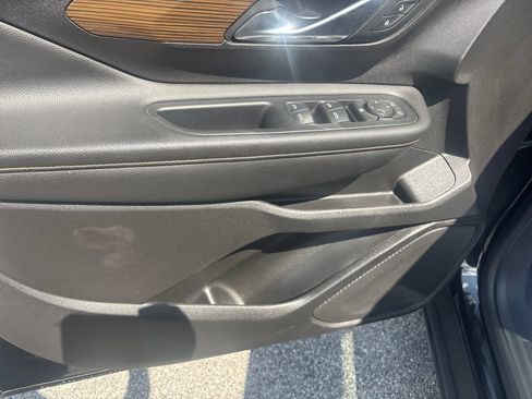 Used 2019 GMC Terrain SLE w/ Black Edition AWD/4WD image 14