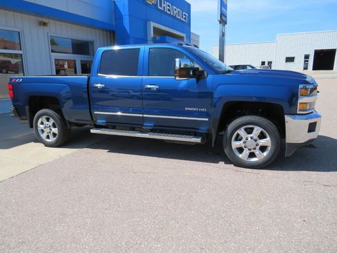 Used 2019 Chevrolet Silverado 2500 LTZ w/ Duramax Plus Package image 16