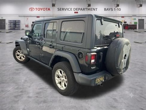 Used 2021 Jeep Wrangler Unlimited Sport AWD/4WD image 5