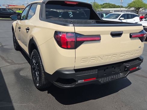 Used 2022 Hyundai Santa Cruz SEL AWD/4WD image 6