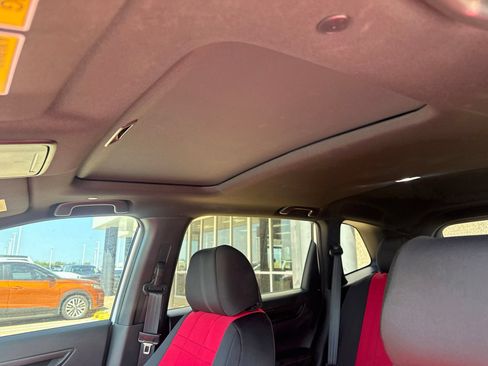 Used 2025 Honda CR-V Sport image 12