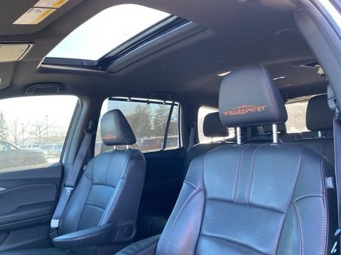Used 2022 Honda Pilot TrailSport image 14