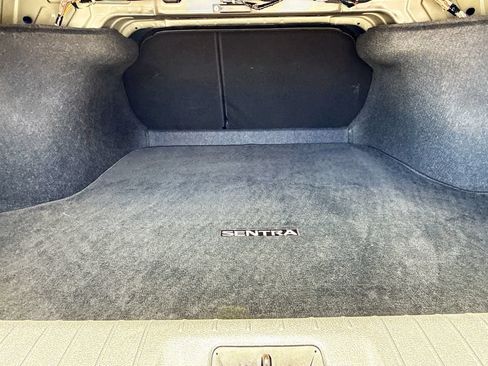 Used 2024 Nissan Sentra SR w/ SR Premium Package FWD image 12
