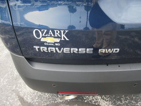 Certified 2023 Chevrolet Traverse LT AWD/4WD image 12