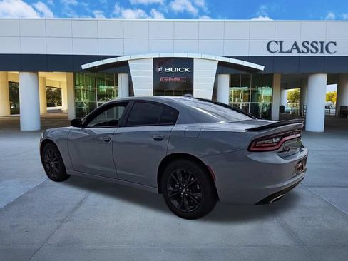 Used 2022 Dodge Charger SXT w/ Blacktop Package AWD/4WD image 6