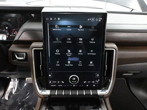 Used 2025 GMC Yukon Denali Ultimate image 41