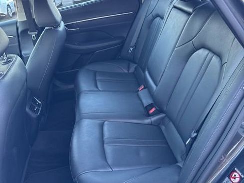Used 2022 Hyundai Sonata Limited image 10
