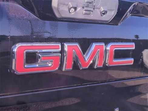 Certified 2022 GMC Sierra 1500 Denali image 32