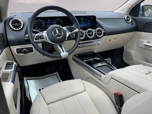 Certified 2026 Mercedes-Benz GLA 250 4MATIC image 10