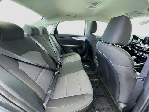 Used 2024 Kia Forte LXS w/ LXS Technology Package image 17