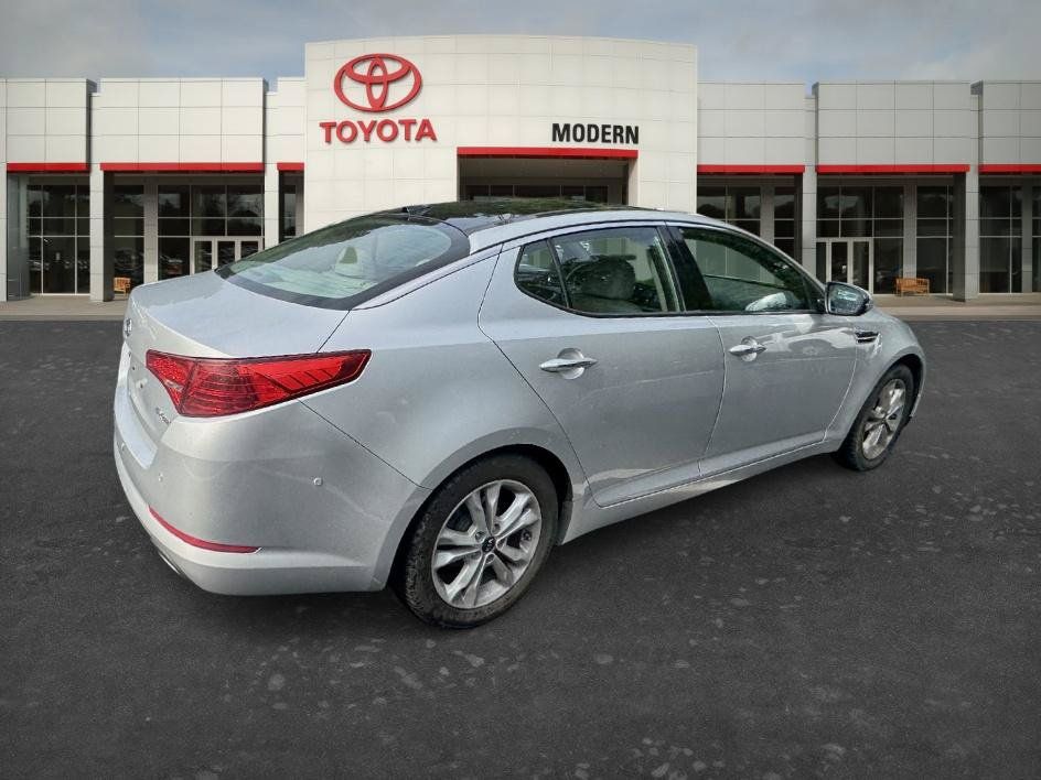 Used 2011 Kia Optima EX w/ Premium Pkg FWD image 23