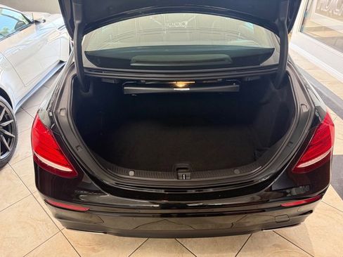 Used 2019 Mercedes-Benz E 300 Sedan image 12